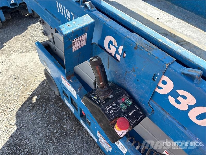 Genie GS-1930 Electric Scissor Lift Scissor lifts