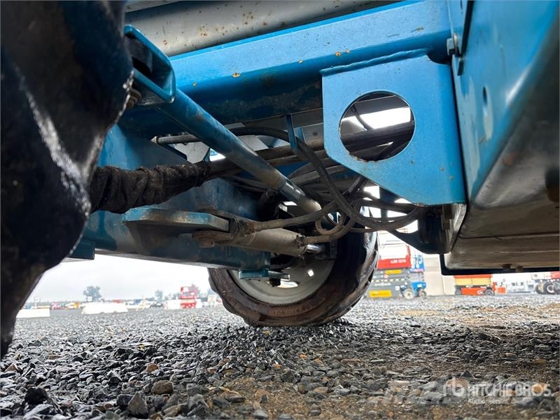 Genie GS-2668 Scissor lifts