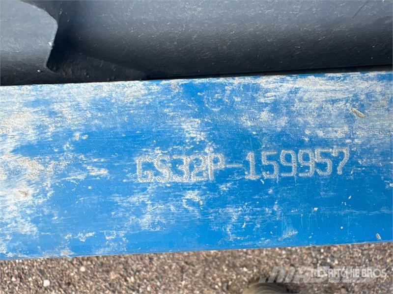 Genie GS-3232 Electric Scissor Lift رافعات مقصية الشكل