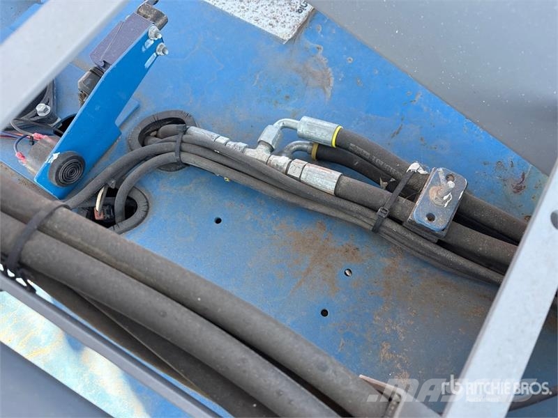 Genie GS-3232 Electric Scissor Lift シザースリフト