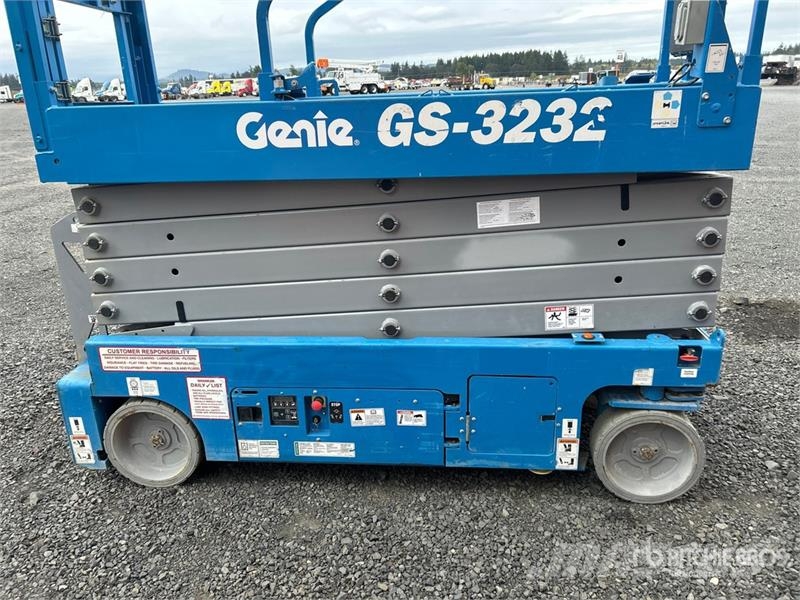 Genie GS-3232 Electric Scissor Lift 剪式升降機