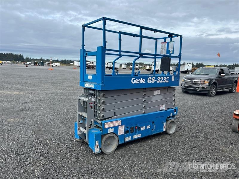 Genie GS-3232 Electric Scissor Lift 剪式升降機