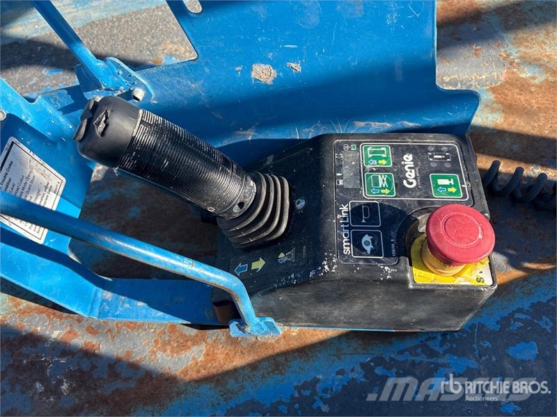 Genie GS-3232 Electric Scissor Lift シザースリフト
