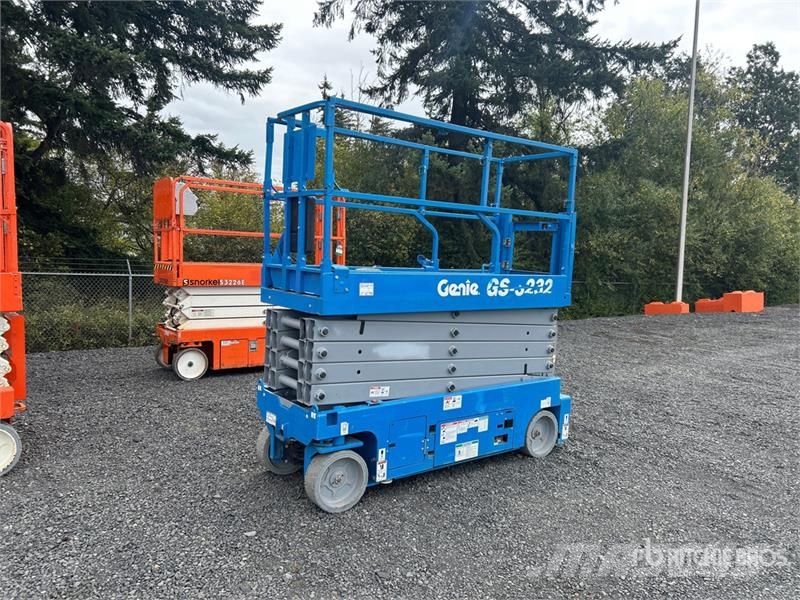 Genie GS-3232 Electric Scissor Lift 剪式升降機