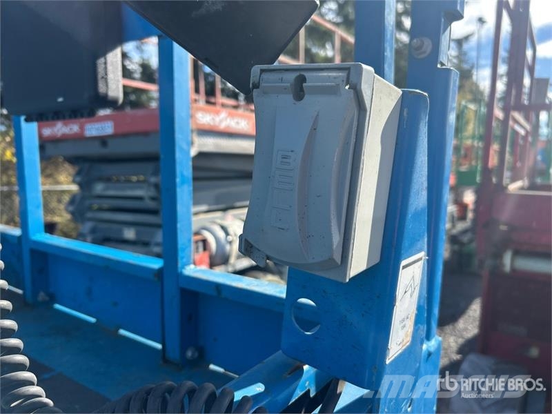Genie GS-3246 Electric Scissor Lift 剪式升降機