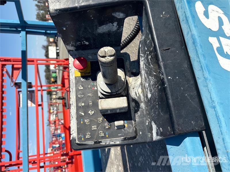 Genie GS-3268 Scissor lifts