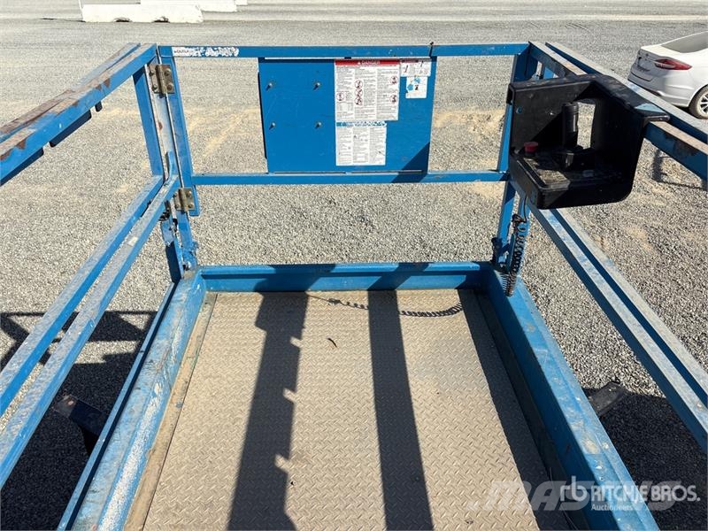Genie GS-3369RT Škarjaste dvižne ploščadi