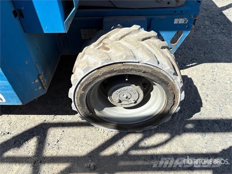Genie GS-3369RT Scissor lifts