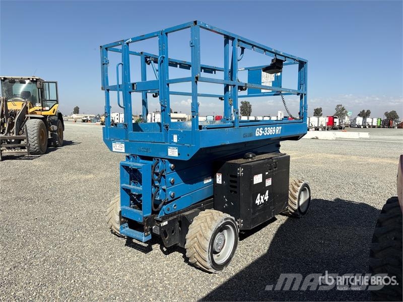 Genie GS-3369RT Škarjaste dvižne ploščadi