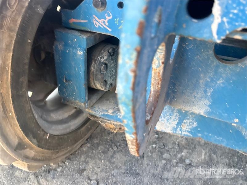 Genie GS-3369RT 剪式升降機