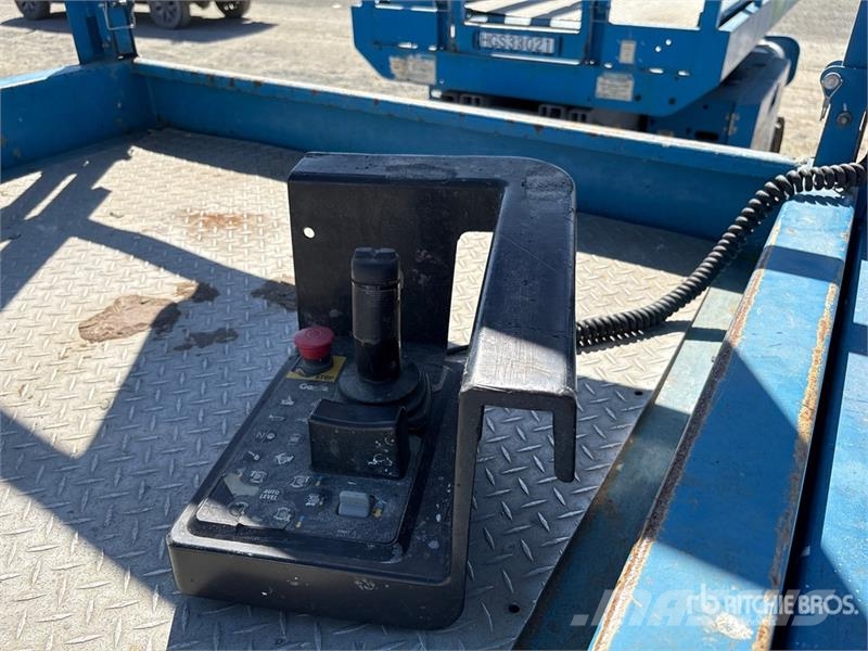 Genie GS-3369RT 剪式升降機