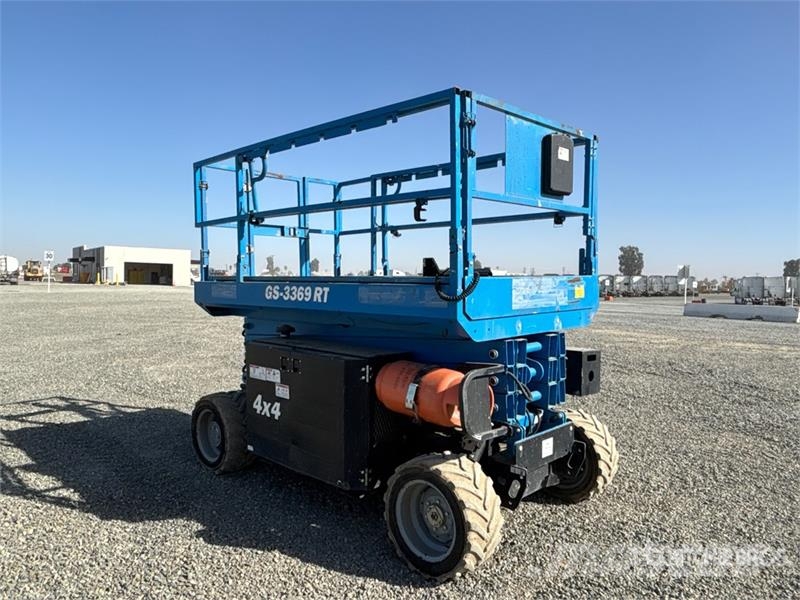 Genie GS-3369RT Ollós emelők