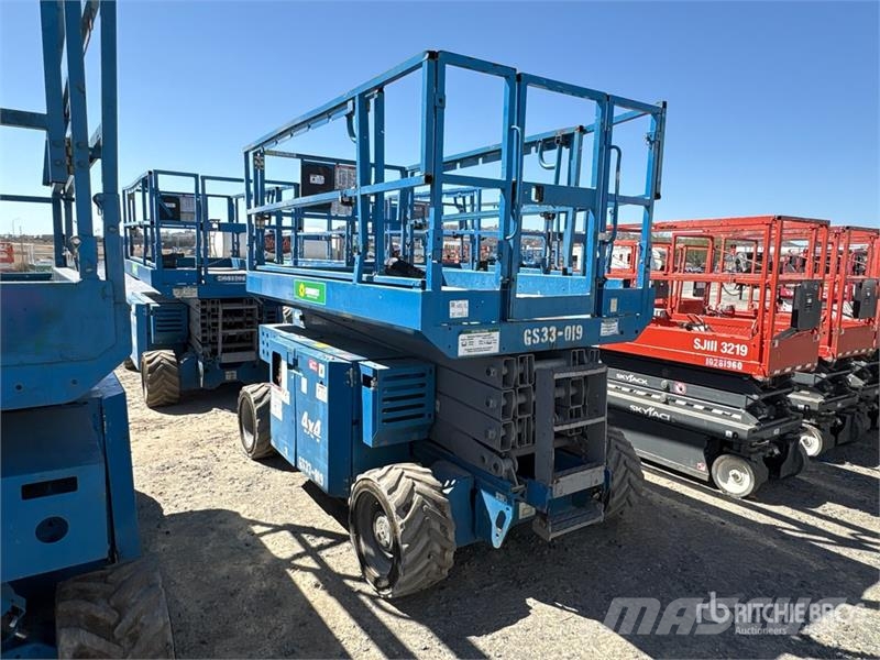 Genie GS-3369RT 剪式升降機