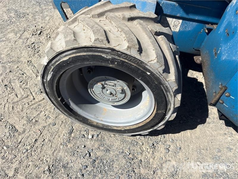 Genie GS-3369RT 剪式升降機