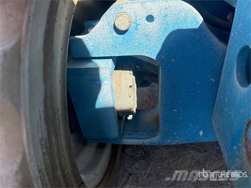 Genie GS-3369RT 剪式升降機
