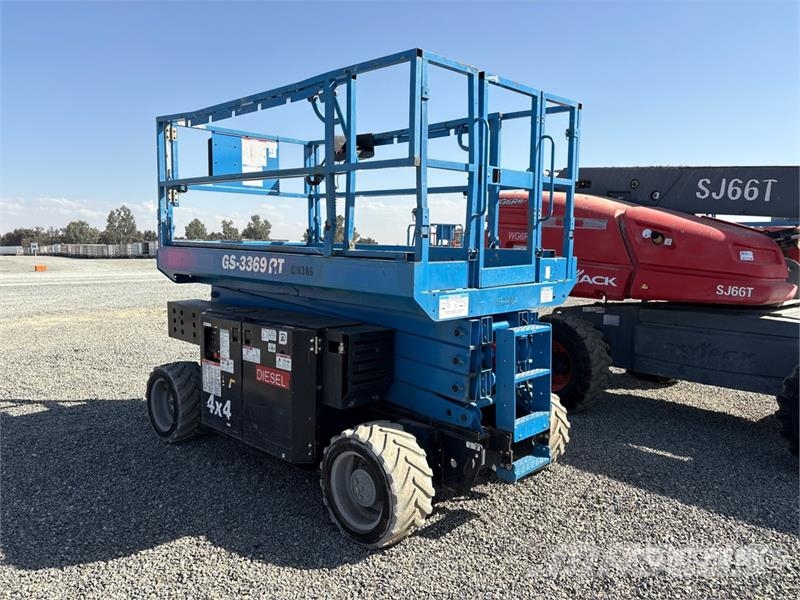 Genie GS-3369RT Škarjaste dvižne ploščadi