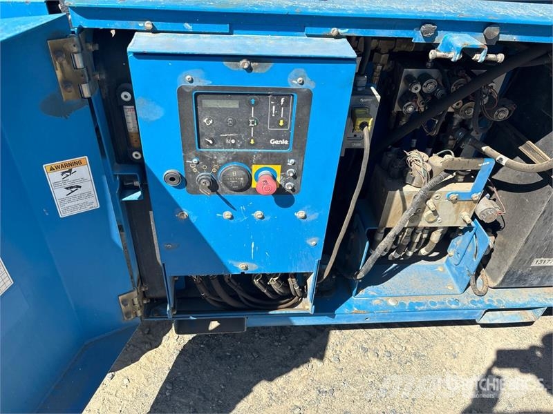 Genie GS-3369RT 剪式升降機