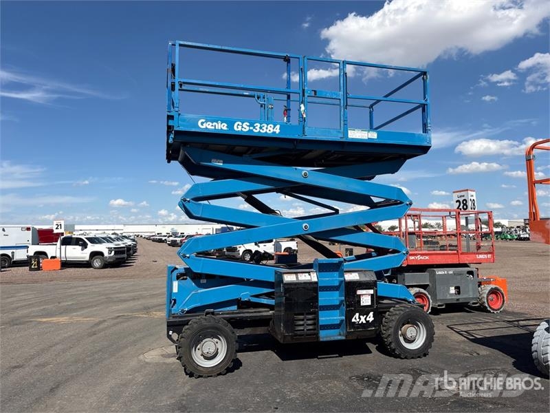 Genie GS-3384 4x4 Dual Fuel Scissor Lift Scissor lifts