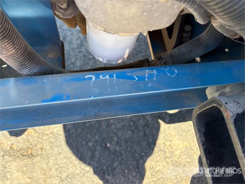 Genie GS-3384 4x4 Dual Fuel Scissor Lift Scissor lifts