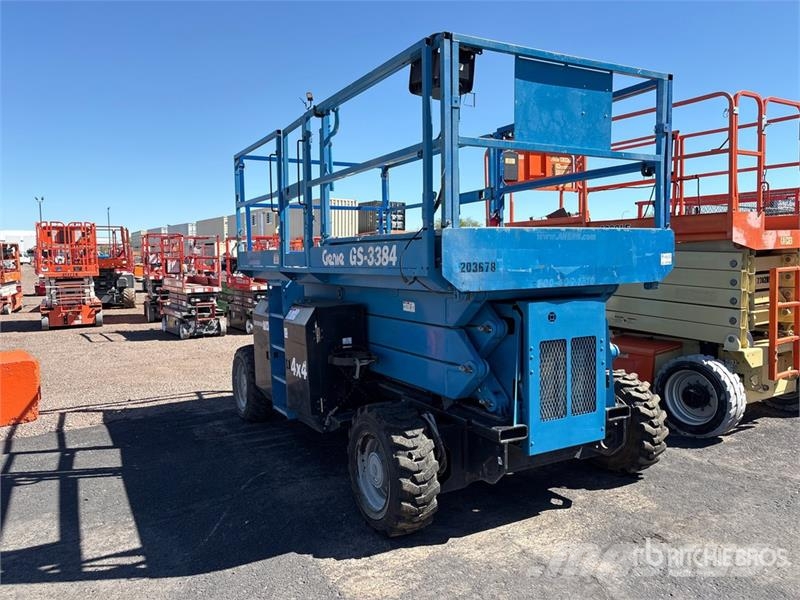 Genie GS-3384 4x4 Dual Fuel Scissor Lift Scissor lifts