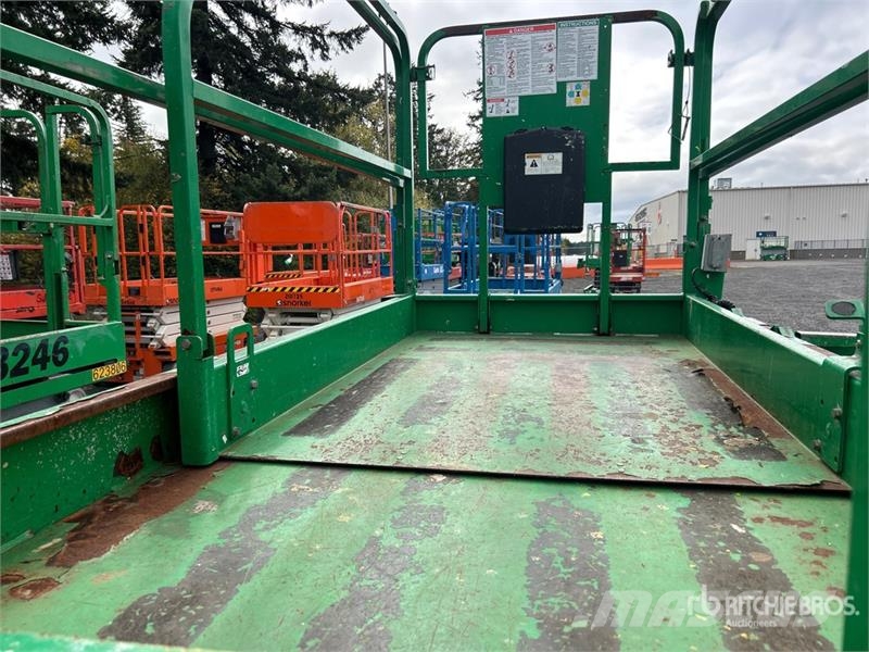 Genie GS-4047 Scissor lifts
