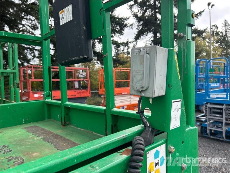 Genie GS-4047 Scissor lifts