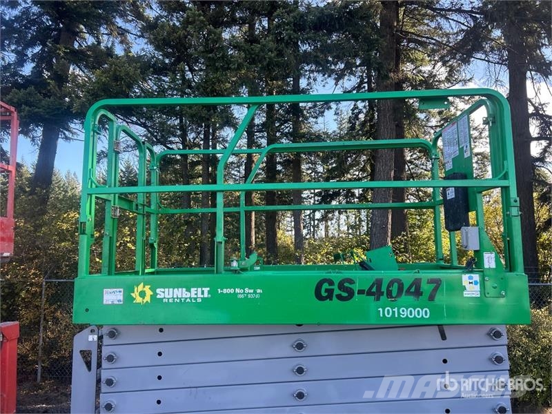 Genie GS-4047 剪式升降機