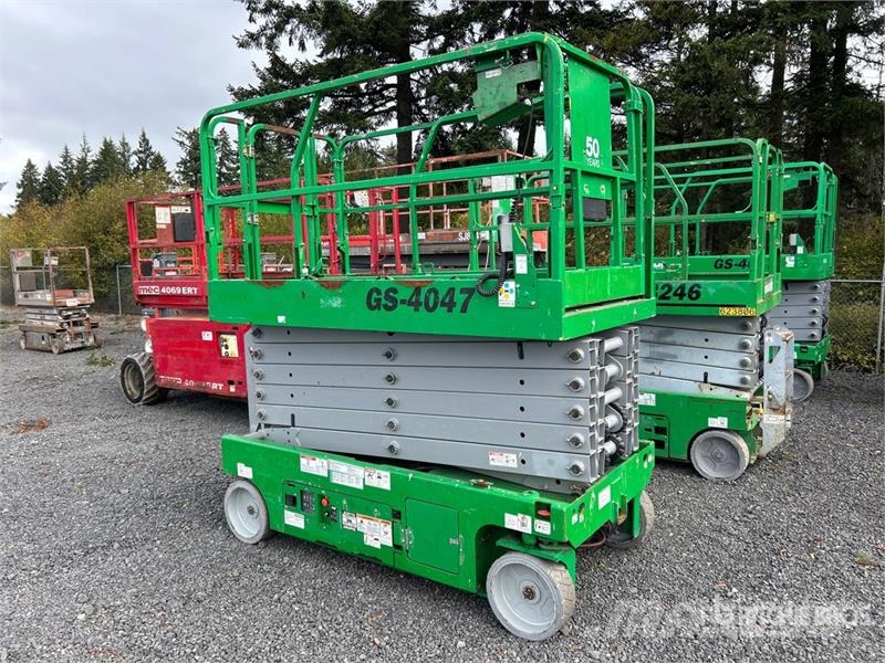 Genie GS-4047 Scissor lifts