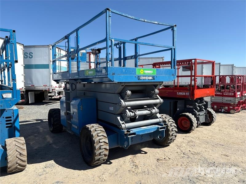 Genie GS-4390 4x4 Dual Fuel Scissor Lift Plataformas tijera
