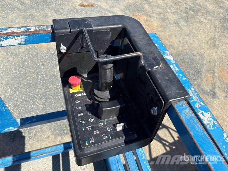 Genie GS-4390 4x4 Dual Fuel Scissor Lift Plataformas tijera