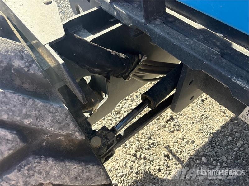Genie GS-4390 RT 4x4 Dual Fuel Scissor Lift シザースリフト