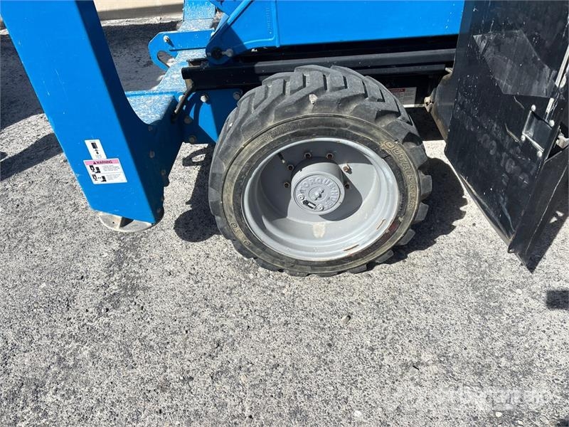 Genie GS-5390 Dual Fuel Scissor Lift Ollós emelők