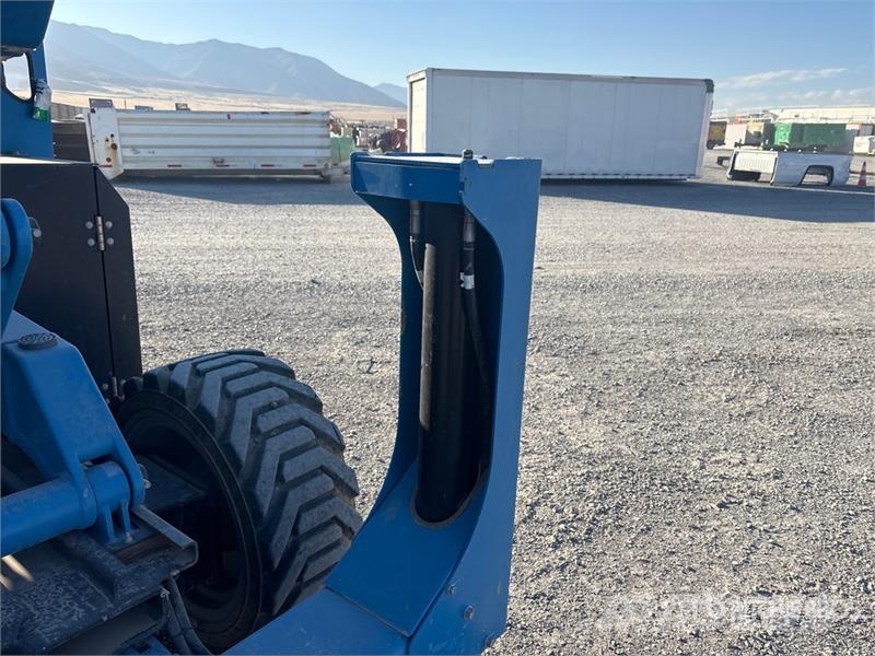 Genie GS-5390 RT 4x4 Dual Fuel Scissor Lift Škarjaste dvižne ploščadi