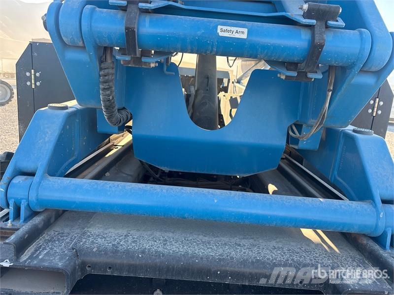 Genie GS-5390 RT 4x4 Dual Fuel Scissor Lift Škarjaste dvižne ploščadi