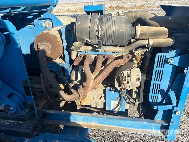 Genie GS-5390 RT 4x4 Dual Fuel Scissor Lift Škarjaste dvižne ploščadi