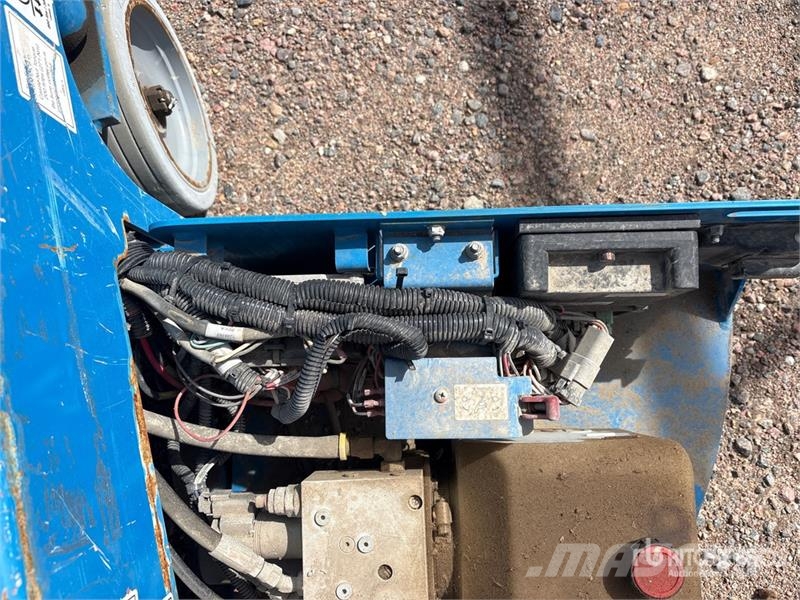 Genie GS1330M Electric Scissor Lift رافعات مقصية الشكل