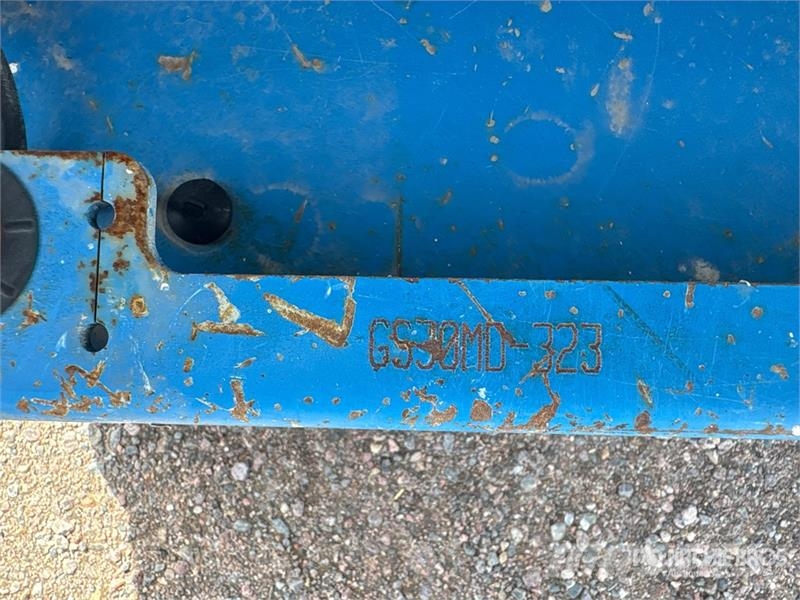 Genie GS1330M Electric Scissor Lift رافعات مقصية الشكل