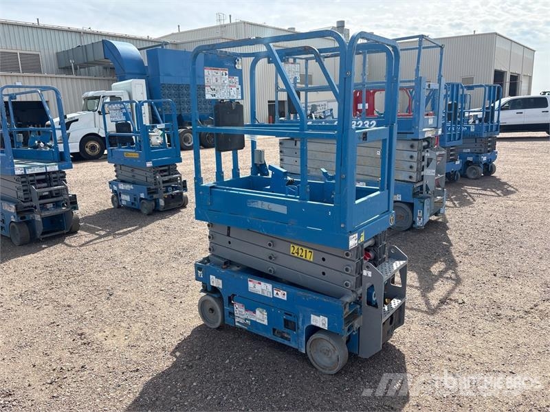 Genie GS1330M Electric Scissor Lift رافعات مقصية الشكل
