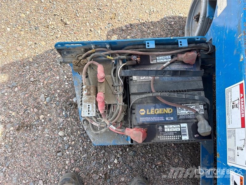 Genie GS1330M Electric Scissor Lift رافعات مقصية الشكل