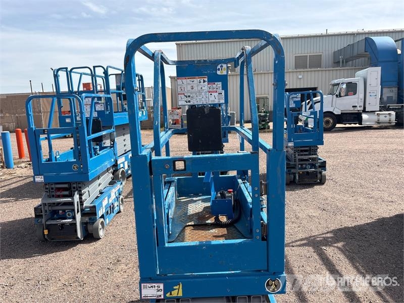 Genie GS1330M Electric Scissor Lift رافعات مقصية الشكل