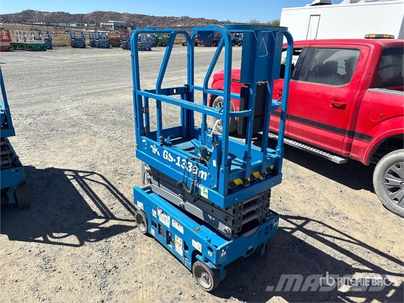 Genie GS1330M Electric Scissor Lift Škaraste platforme