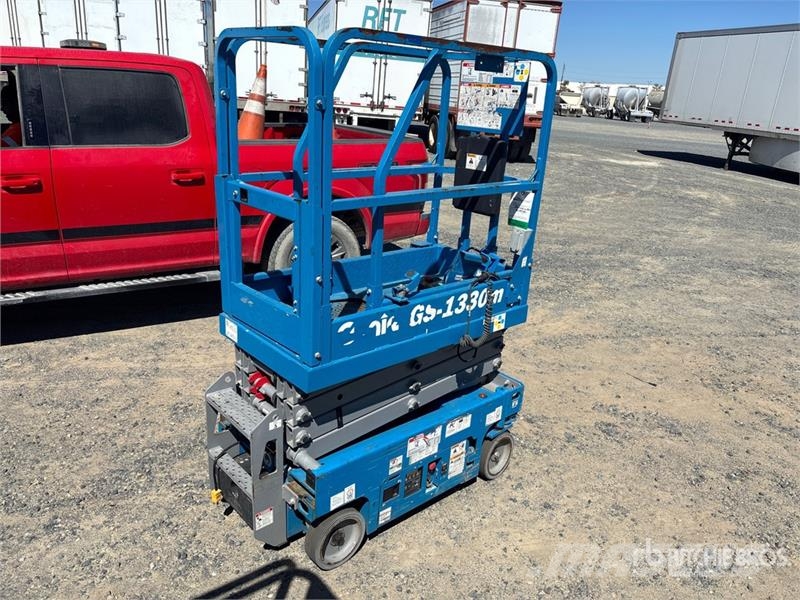 Genie GS1330M Electric Scissor Lift Škaraste platforme