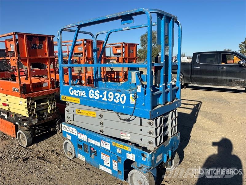 Genie GS1930 Electric Scissor Lift رافعات مقصية الشكل