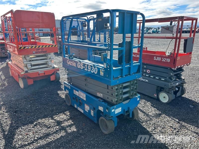 Genie GS1930 Electric Scissor Lift Scissor lifts