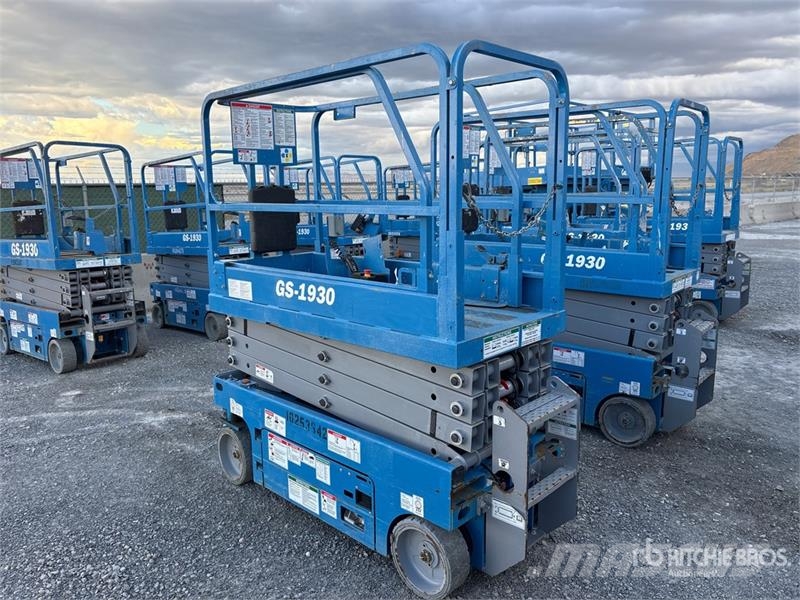 Genie GS1930 Electric Scissor Lift Scissor lifts