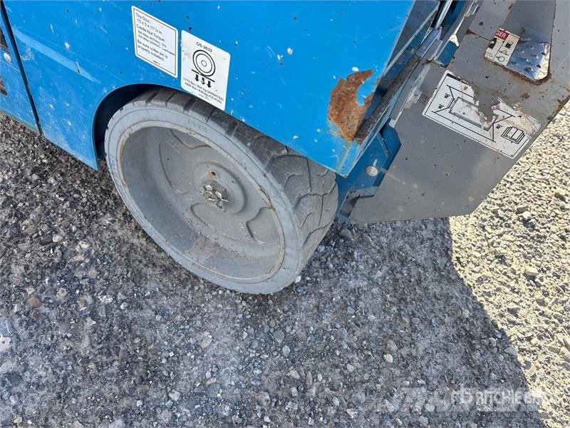 Genie GS2632 Electric Scissor Lift Škarjaste dvižne ploščadi