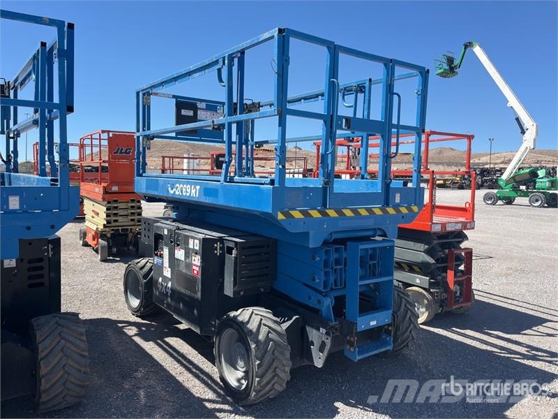 Genie GS2669RT 4x4 Dual Fuel Scissor Lift Ножични работни платформи