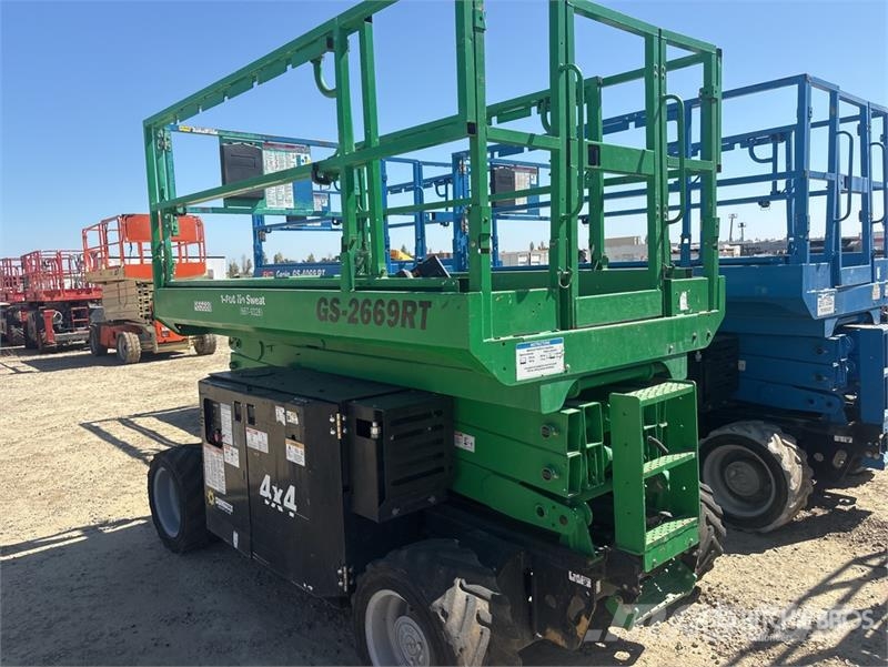Genie GS2669RT Dual Fuel Scissor Lift Škarjaste dvižne ploščadi