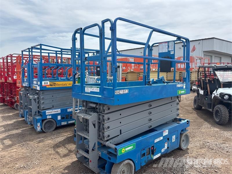 Purchase Genie GS3246 scissor lifts, Bid & Buy on Auction - Mascus