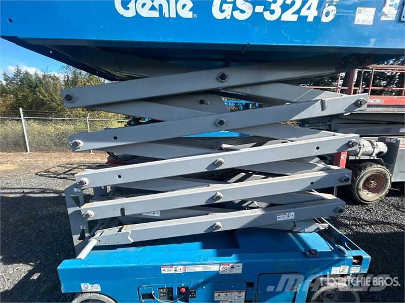 Genie GS3246 Electric Scissor Lift Scissor lifts
